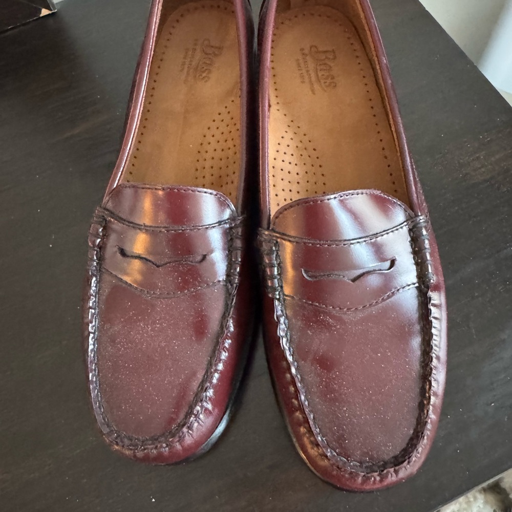 Women’s G.H. Bass & Co. Burgundy Leather Loafers 7.5